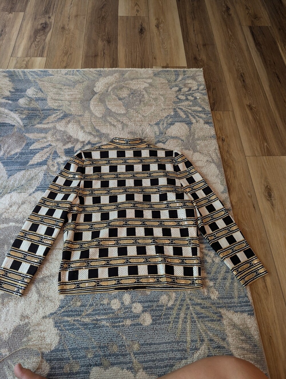 St. John Evening Fancy Jacket. - Picture 2 of 8